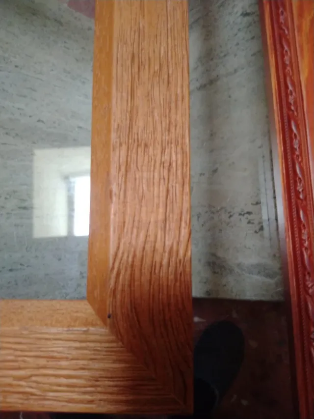 Marco de madera y cristal