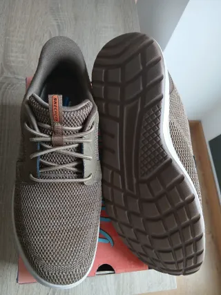 Zapatillas Skechers Relaxed Fit Slip-Ins Beige