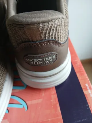 Zapatillas Skechers Relaxed Fit Slip-Ins Beige