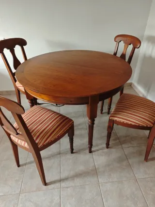 Mesa cerezo redonda + 4 sillas comedor ECI