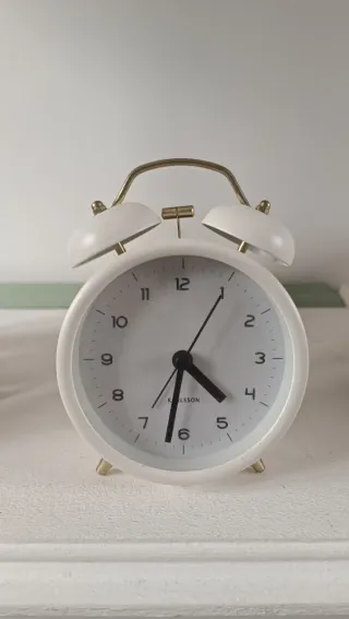 Reloj despertador Karlsson blanco