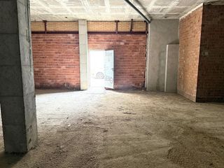 Local comercial en alquiler en Eixample Sud – Migdia en Girona