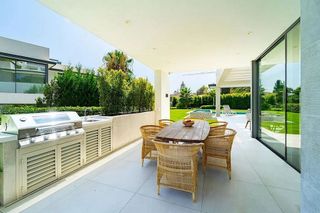 Chalet en alquiler en Lomas de Marbella Club - Puente Romano en Marbella