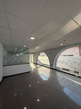 Local comercial en alquiler en Sant Celoni