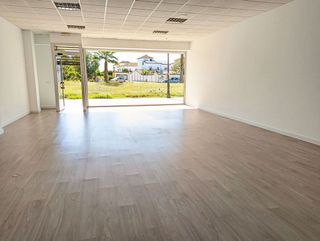 Local comercial en alquiler en Sanlúcar la Mayor