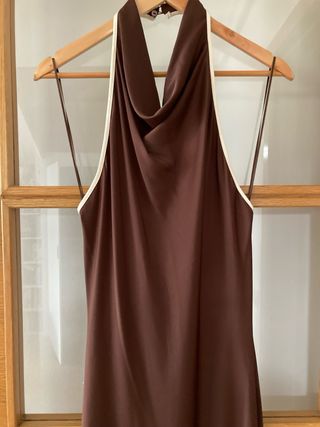 Vestido largo marrón Zara