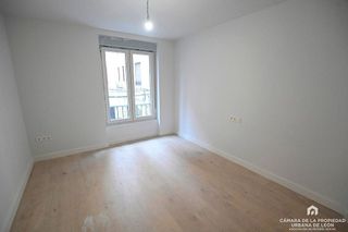 Piso en alquiler en Centro Ciudad en León