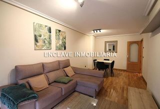 Piso en alquiler en Zona Teatro Campoamor en Oviedo
