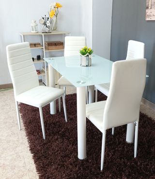 Mesa Comedor Cristal + 4 Sillas Blancas. ¡OFERTA!