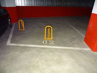 Garaje en venta en Gelves