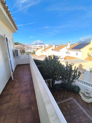 Casa adosada en alquiler en Zona Sohail en Fuengirola