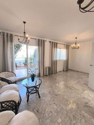 Casa adosada en alquiler en Zona Sohail en Fuengirola