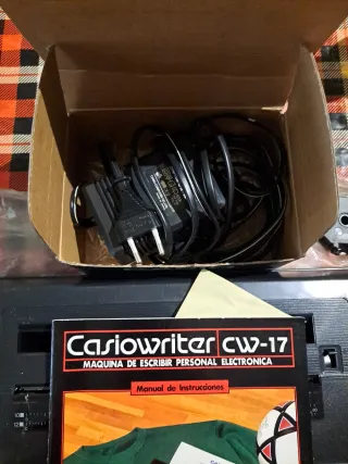 Máquina de escribir Casio CW-17 Vintage