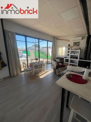 Chalet en alquiler en Lucena