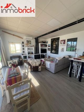 Chalet en alquiler en Lucena