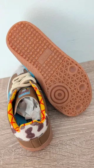 Zapatillas Adidas Woody Talla 30