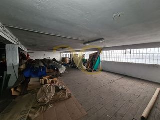 Local comercial en venta en La Pola Siero en Siero