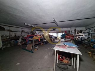 Local comercial en venta en La Pola Siero en Siero