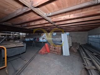 Local comercial en venta en La Pola Siero en Siero