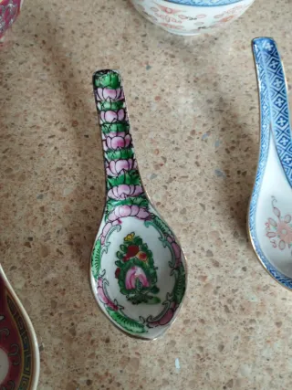 2 Cuencos y 3 Cucharas Porcelana China