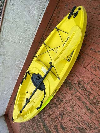 Kayak individual amarillo