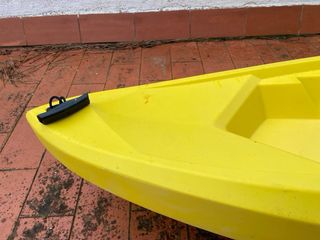 Kayak individual amarillo