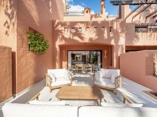 Casa pareada en alquiler en Lomas de Marbella Club - Puente Romano en Marbella