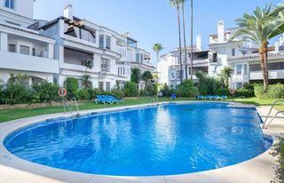 Piso en alquiler en Los Naranjos - Las Brisas en Marbella