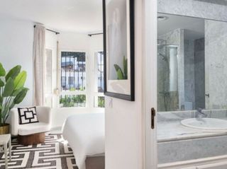 Piso en alquiler en Los Naranjos - Las Brisas en Marbella