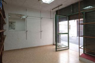 Local comercial en venta en Pubilla Cases en Hospitalet de Llobregat, L´