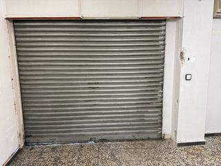 Local comercial en venta en Les Torres - Ca n'Alzamora en Rubí