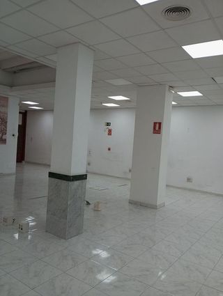 Local comercial en alquiler en Centro Ciudad - El Carmen en Vélez-Málaga