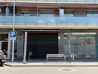 Local comercial en venta en Plaça Catalunya - Escola Industrial en Terrassa