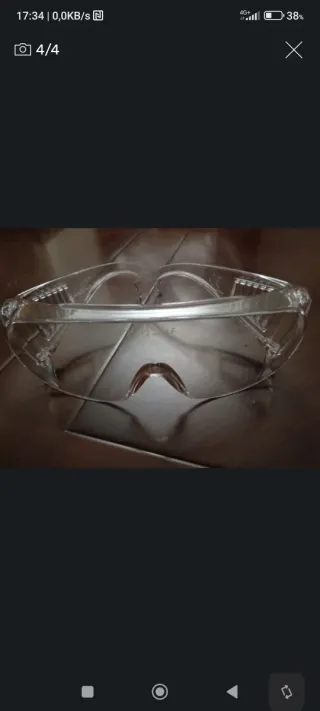 Gafas de seguridad transparentes nuevas a estrenar