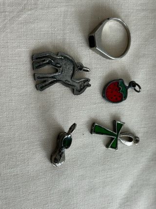 Ciondoli vintage anni 80 e anello uomo