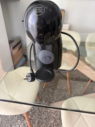 Cafetera Dolce Gusto Poco Uso, con las cápsulas