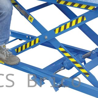 Elevador Ultracompacto Hidráulico de Motocicletas - S008/M - Fervi