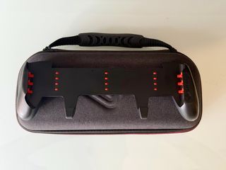 Satisfye ZenGrip Pro Nintendo Switch OLED + custodia