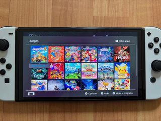 Nintendo Switch OLED Bianca + SD 256GB