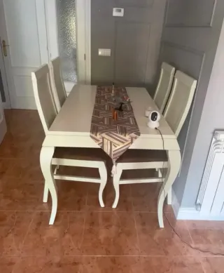 Mesa Isabelina Madera Blanco roto