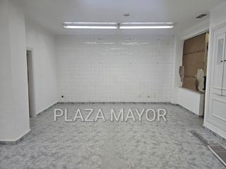 Local comercial en alquiler en Hospitales - Campus en Salamanca