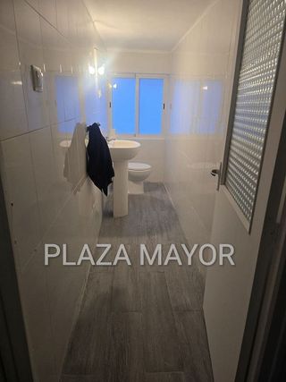 Local comercial en alquiler en Hospitales - Campus en Salamanca