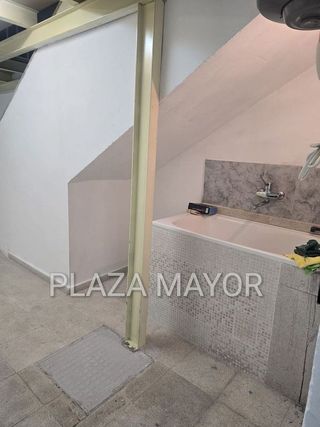 Local comercial en alquiler en Hospitales - Campus en Salamanca