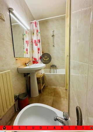 Piso en alquiler en Centro - Sagrario en Granada