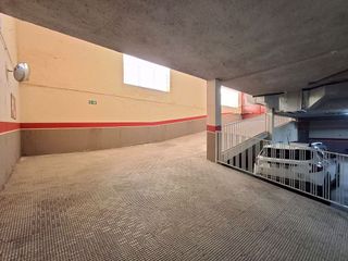 Garaje en venta en Carolina (La)