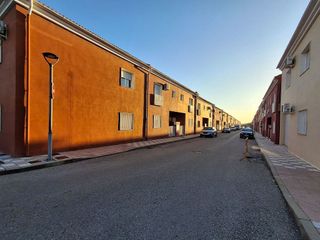 Garaje en venta en Carolina (La)