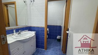 Local comercial en venta en El Mercado en Manises