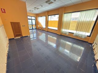 Edificio en venta en Albatera