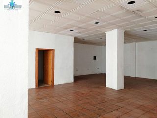 Local comercial en venta en El Pilar en Albacete