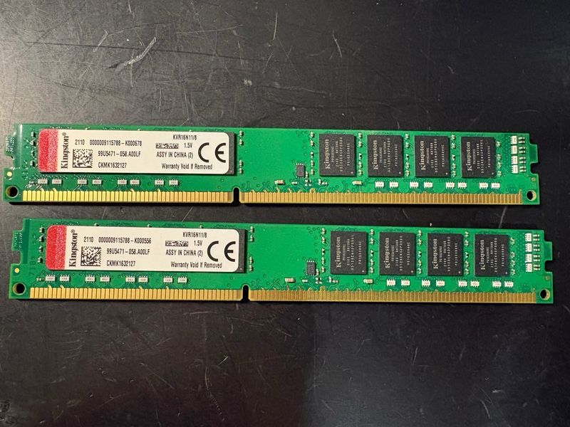 2x 8GB DDR3 RAM Kingston KVR16N11/8